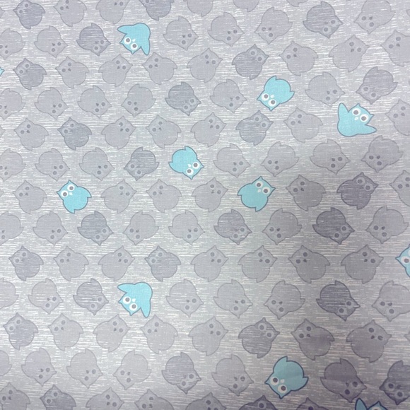 Folding travel bassinet - new - Picture 3 of 7